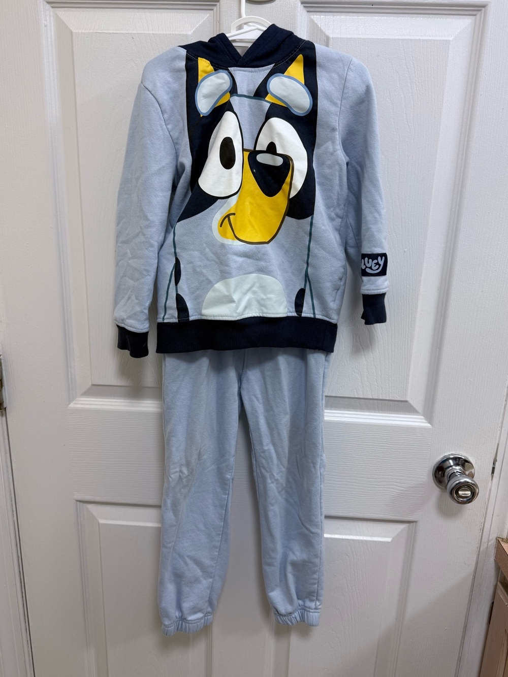 Bluey™ Unisex Graphic Pullover Hoodie and Jogger Sweatpants Set, Size 5T